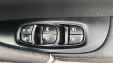 Nissan Qashqai 1.3 DiG-T Tekna 5dr Petrol Hatchback